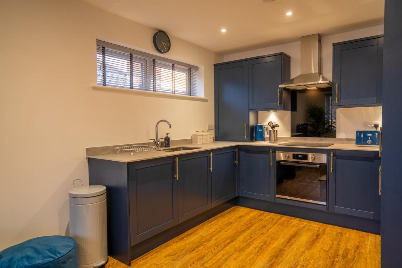 Mill Road Apartment First Floor Crawley  Exteriör bild